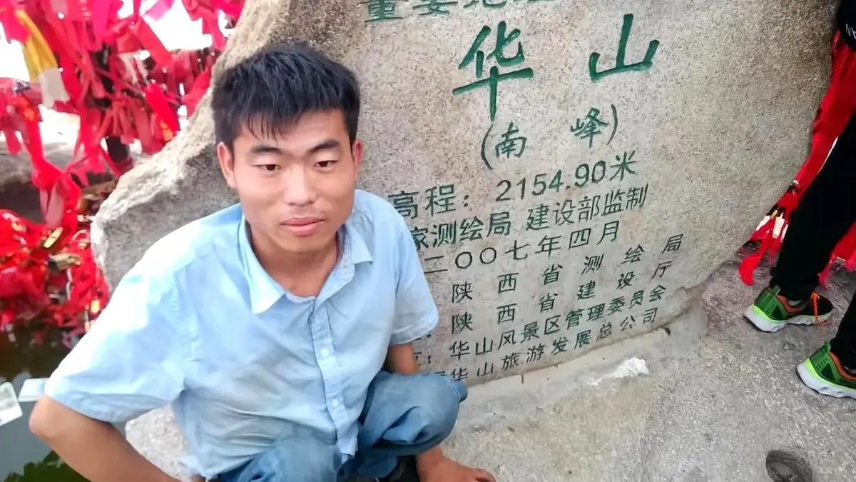 cinde okuma yazmayi 16 yasinda ogrenip doktor olan dilenci Z9IJRqMz.jpg