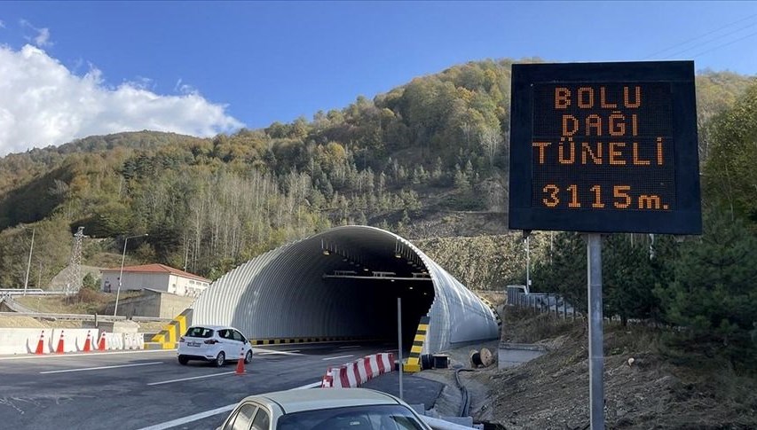 istanbul yolunu kullanacaklar dikkat bolu dagi tuneli bu saatlerde kapali olacak 2HzamyPh.jpg