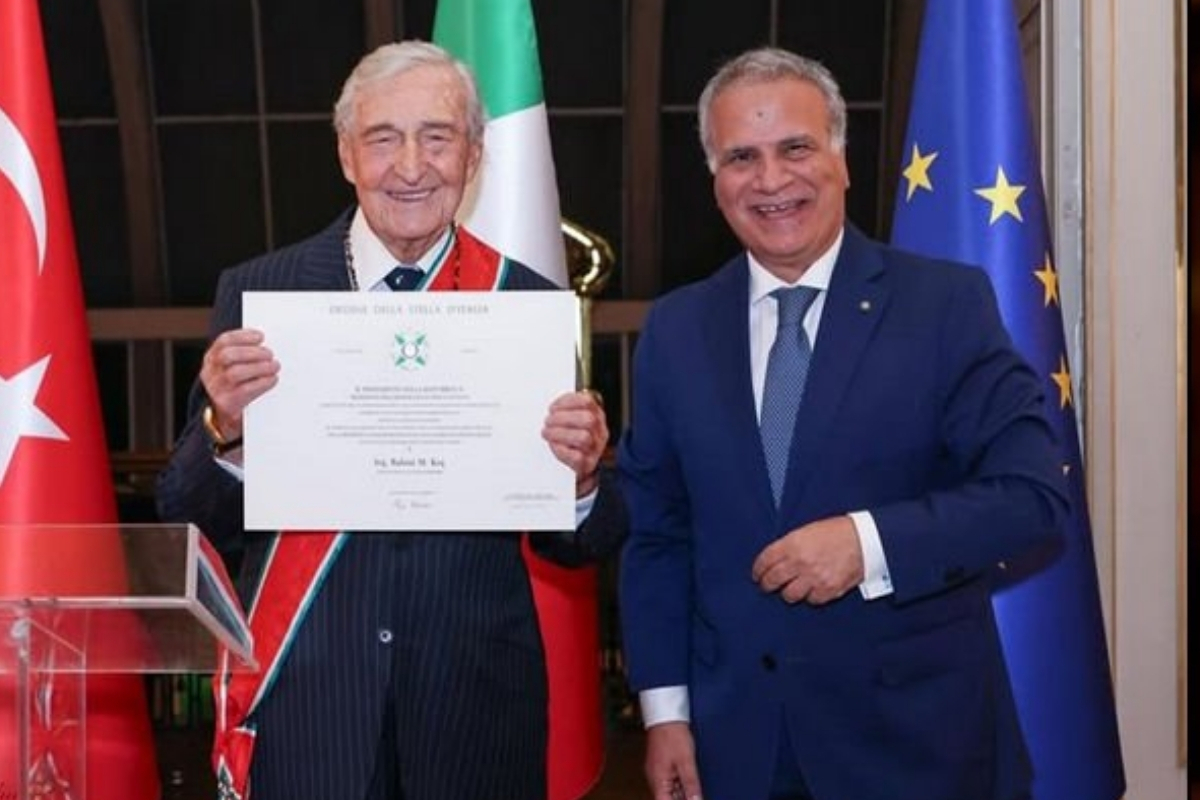 koc holding onursal baskani rahmi koc ucuncu italyan nisanini takti UeYR7BRz.jpg