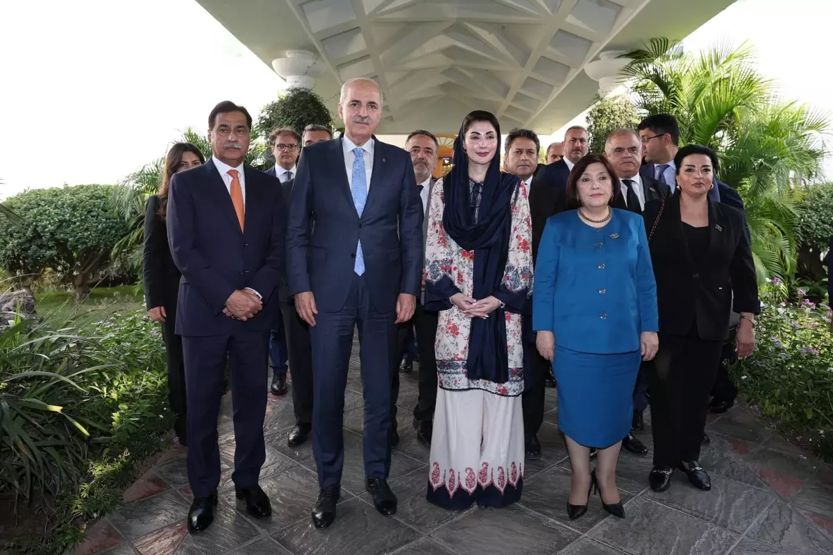 tbmm baskani numan kurtulmus pakistanda pencap eyaleti basbakani ile gorustu 16qK5HYZ.jpg