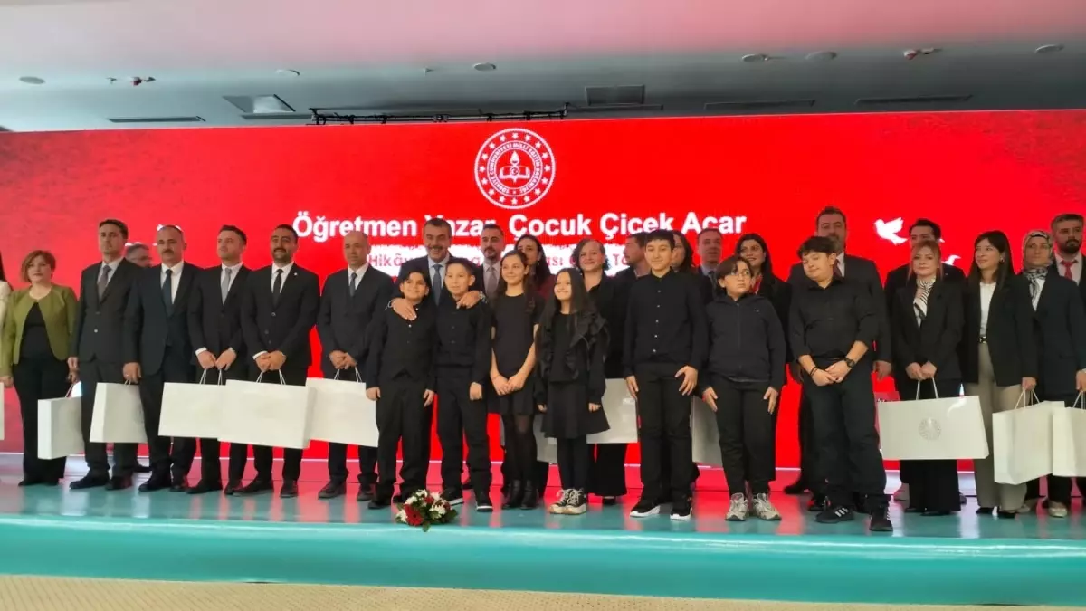 milli egitim bakani tekin hikaye yazma yarismasinda odulleri verdi QcuW6uuy.jpg